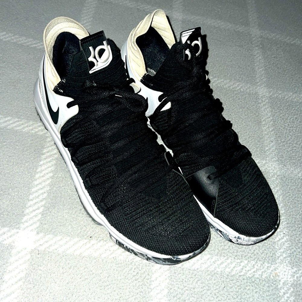 Menβs SIZE 13 NIKEβK,DβSβ(LIKE NEW) Kevin, Durantβs Edition